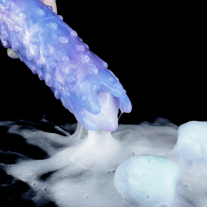 Nehzra Ovipositor Dildo With Pump